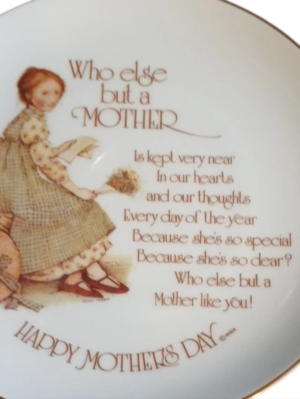 1976 Holly Hobbie Commemorative Edition porcelain plate produced in Japan